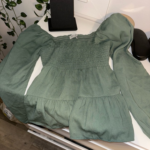 Tops - Green pheasant top